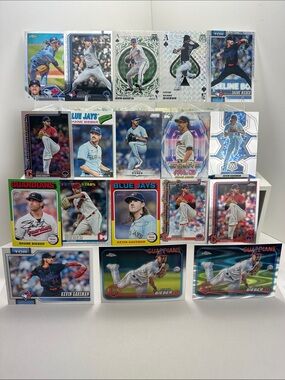 Shane Bieber & Kevin Gausman lot of 18 (Blue Jays, Guardians)